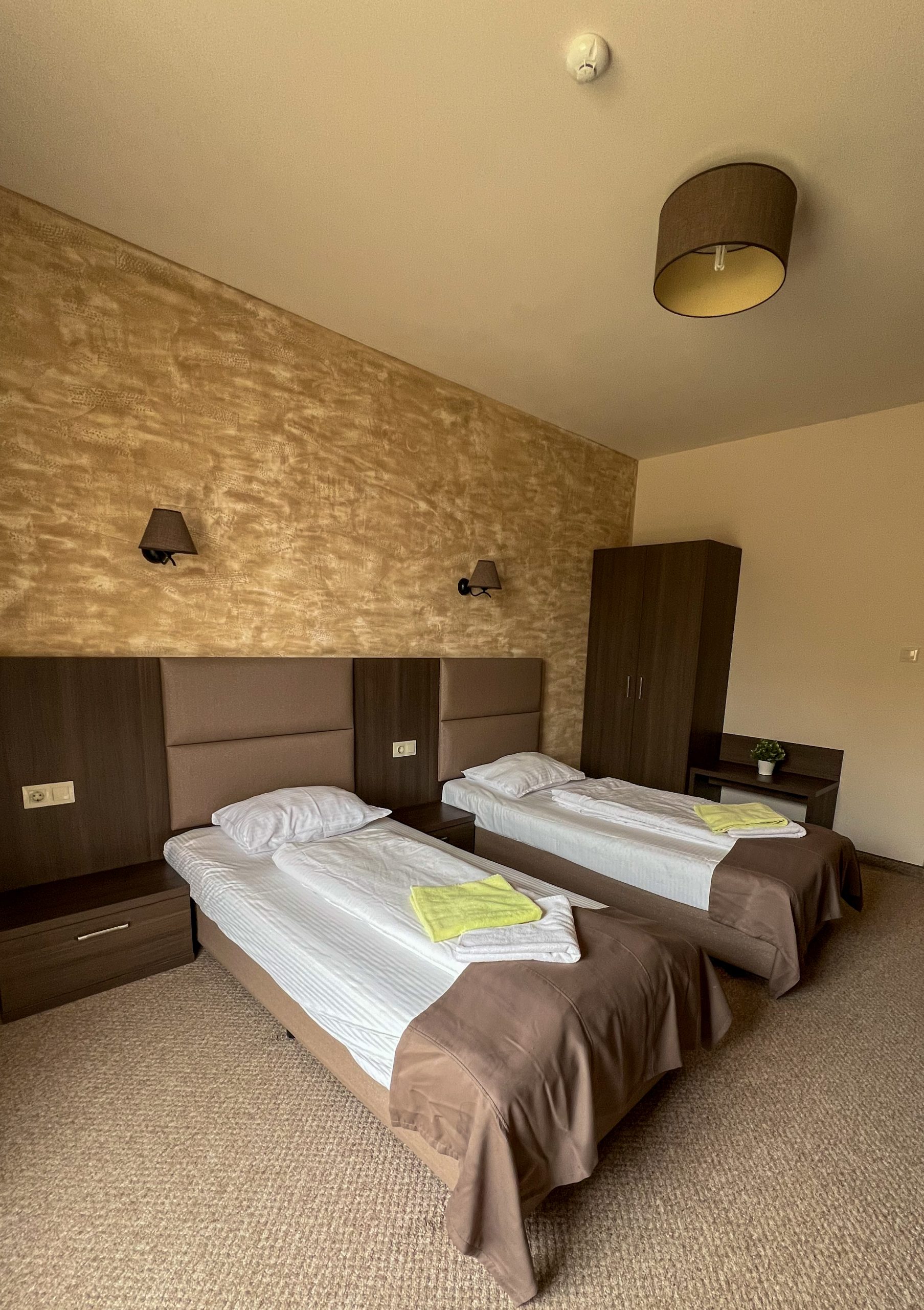 20240331_102410721_iOS